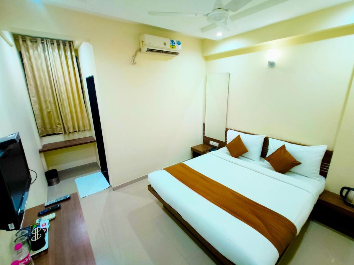 Hotel Sai Srushti By Neem Square Shirdi Exterior foto