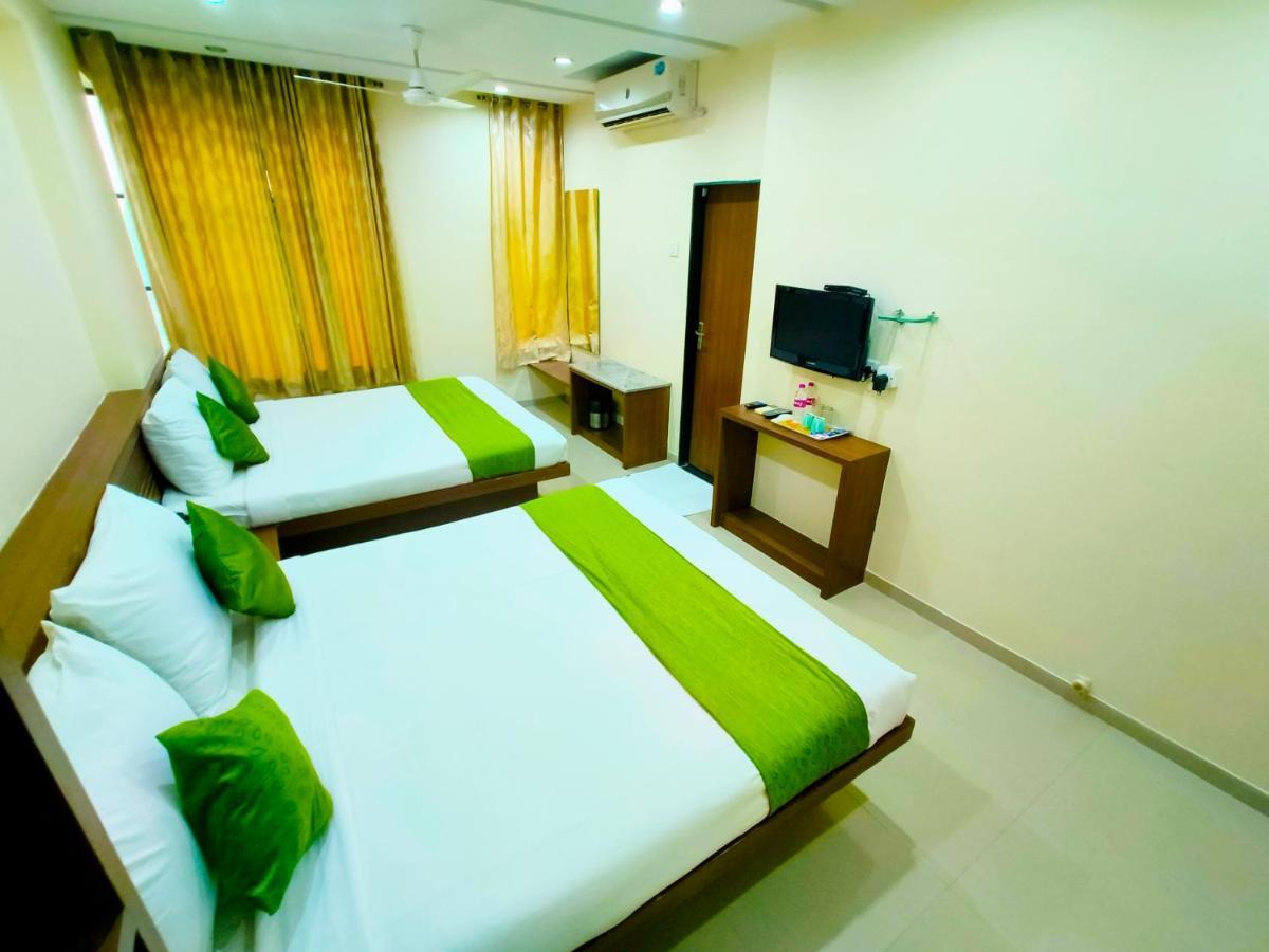 Hotel Sai Srushti By Neem Square Shirdi Exterior foto